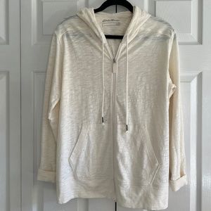 Women’s light zip up hoodie